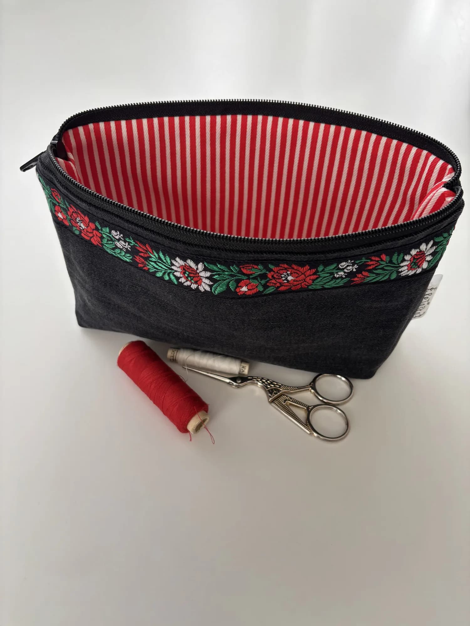 Folklórní taštička/organizér