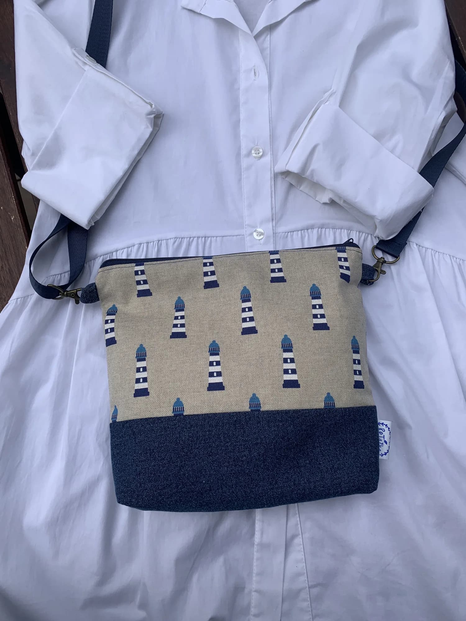 Letní crossbody kabelka s majáky