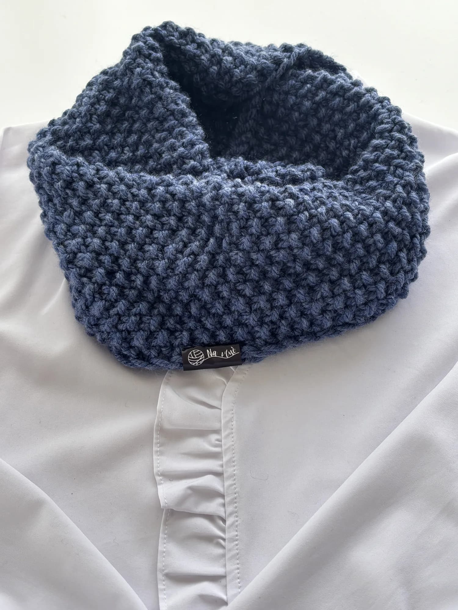Překřížený nákrčník unisex modrý